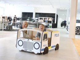 Drewniany radiowóz meble dla dzieci wyposażenie auto policja zabawka Micki MICKI